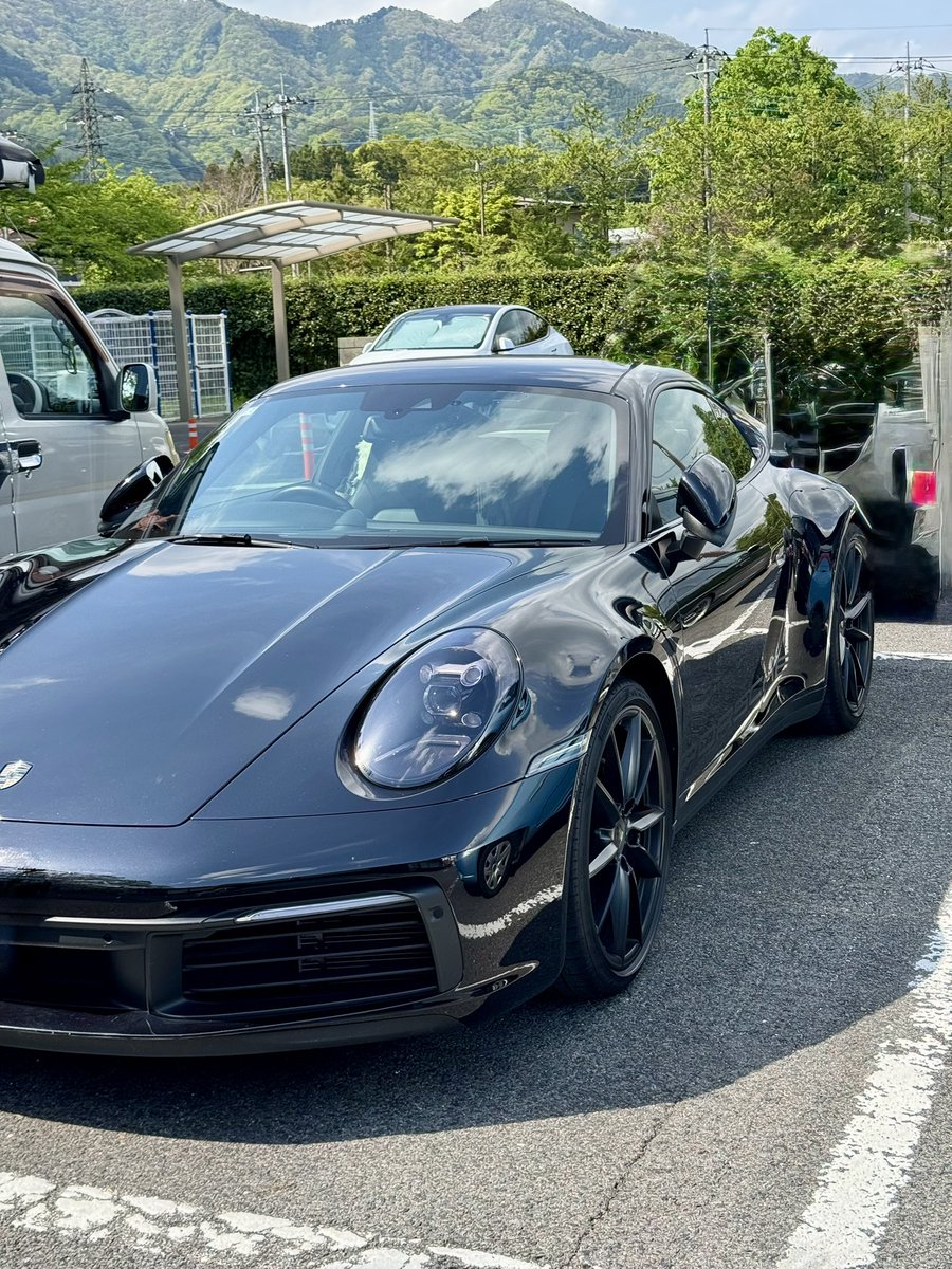 SHU@まっくろ911カレラS(992)&G350d(W463) tweet media