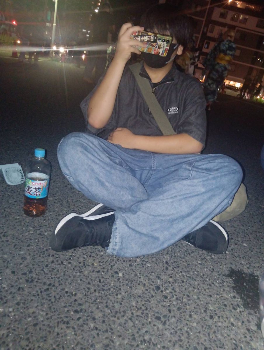 はると tweet media