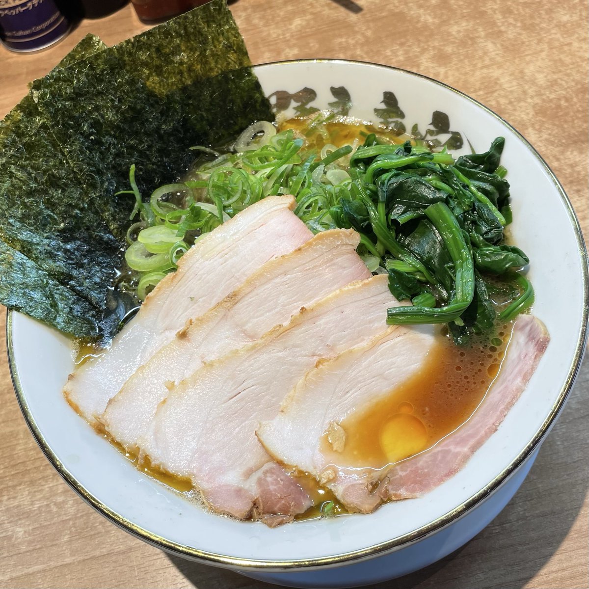 ともぞう。 tweet media