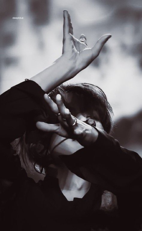 EVAN BASE tweet media