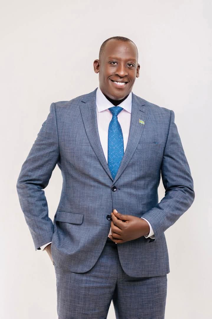 Alex J Muhangi tweet media