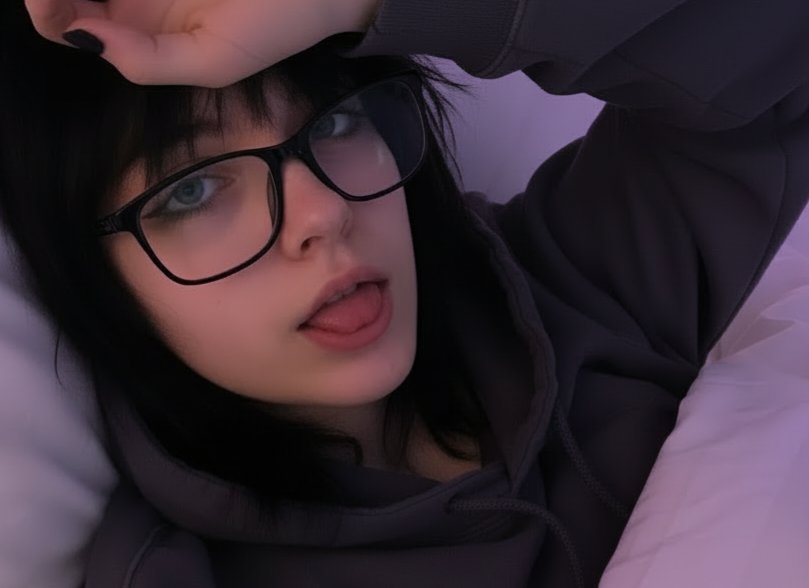 froggiexcx's tweet image. Lonely Lonelyyyy.. 🙁 
#egirl #needy #daddy