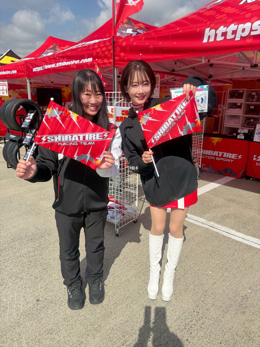 hkl_rc's tweet photo. 2026年もFDJ🚗
富士山もきれいでした🗻

#shibata #シバタイヤ　#fdj https://t.co/aR29b7oYyy