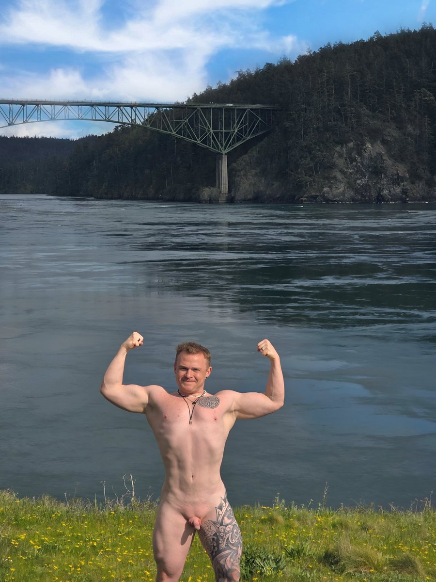 Ginger_inNature's tweet photo. Had some fun today! 
•
•
•
#sunsoutbunsout #gingerinnature #smallpenispride #tattoo #naturist #nudist https://t.co/P8zdnEVsQl