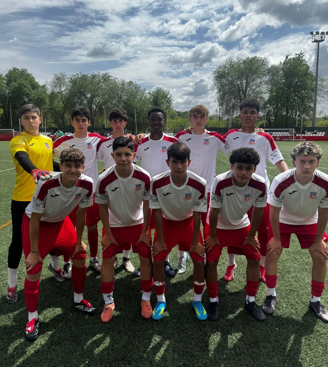 ADComplutense's tweet photo. 🏆 Primera División Autonómica Cadete Grupo 2
📈 Jornada 27
🏟️ Cadete "A" 3️⃣-0️⃣ CDB Coslada "A"
🎯 Abraham, Mikel y Yannis

#EsaMaravillosaMinoría 🤫
#VamosComplu
🤍❤️ https://t.co/cBPWE6X5oe