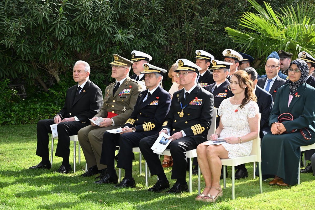 AusEmbEsp's tweet photo. Cada 25 de abril conmemoramos #ANZACDay, una jornada de memoria y homenaje al valor y sacrificio de quienes sirvieron en las fuerzas armadas de Australia y Nueva Zelanda. Gracias a quienes nos acompañasteis en Madrid para honrar su legado. Lest we forget. https://t.co/FVV7oE9gWN
