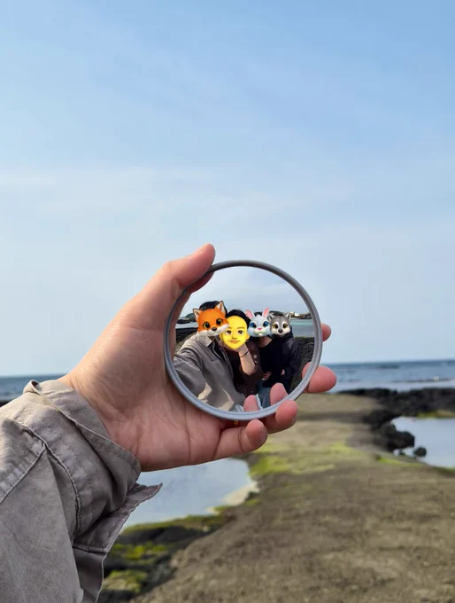 Image from 산 속에 사는 대머리 (@forestbald)