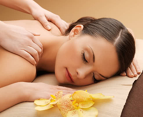 ThaimassageVida's tweet photo. ゴールデンウィーク特別キャンペーン🌿Twitterフォローで1,000円割引✨

※60分以上のオイルコース限定※4月28日〜5月5日まで

ご来店時にフォロー画面をご提示ください https://t.co/eQ0JGIhbLi