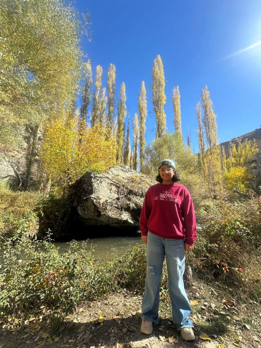 aadya_violin's tweet image. Where others saw a beginner, music saw a rising soul
With every note she plays, her passion speaks louder than words. Starting young, she’s shaping a journey filled with rhythm, grace, and dedication
.
#aadya #violinist #youngtalent #musicjourney #classicalvibes