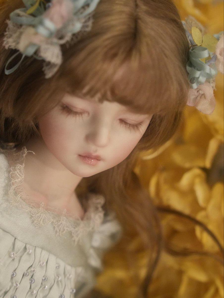 Soen_kou's tweet image. 「儚き翼」
今日はギャラリーで在廊しながら、お人形たちの写真を撮っています。

📍ギャラリー銀座
🗓4月28日〜5月3日
🕰11:00〜19:00（最終日は16:00まで）
#創作人形 #ビスクドール #bjd #ギャラリー銀座