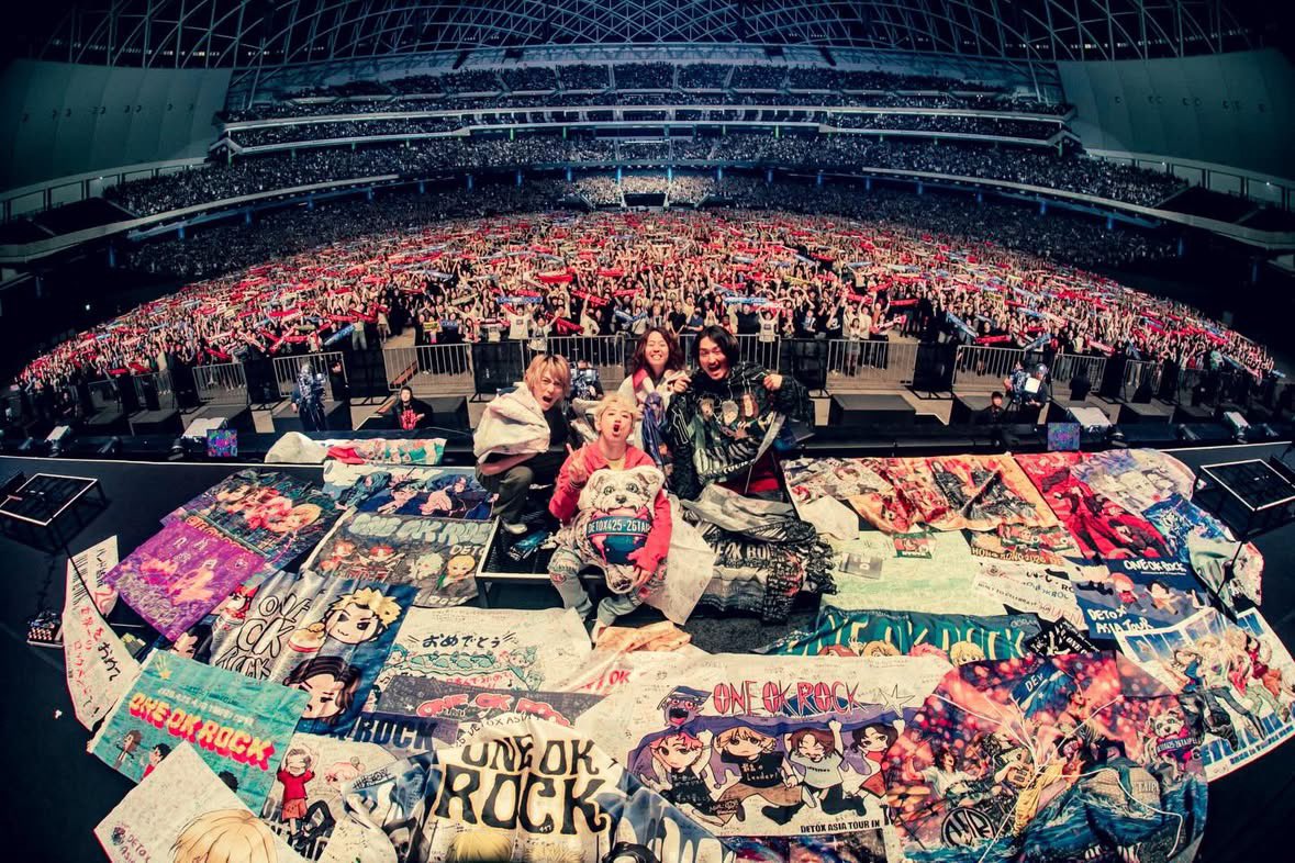 remainsof_sd's tweet photo. ワンオク DETOX Taipei Dome DAY1&amp;2！！！！

等了一年半，中間原本要去札幌但家裡前一週發生喪事所以取消了😭但終於等到，在好棒的位置見到四個我最愛的人，還有朋友被森內貴寬邀上台🥺
心靈富足，OOR最高！ https://t.co/juNVOb5CrK