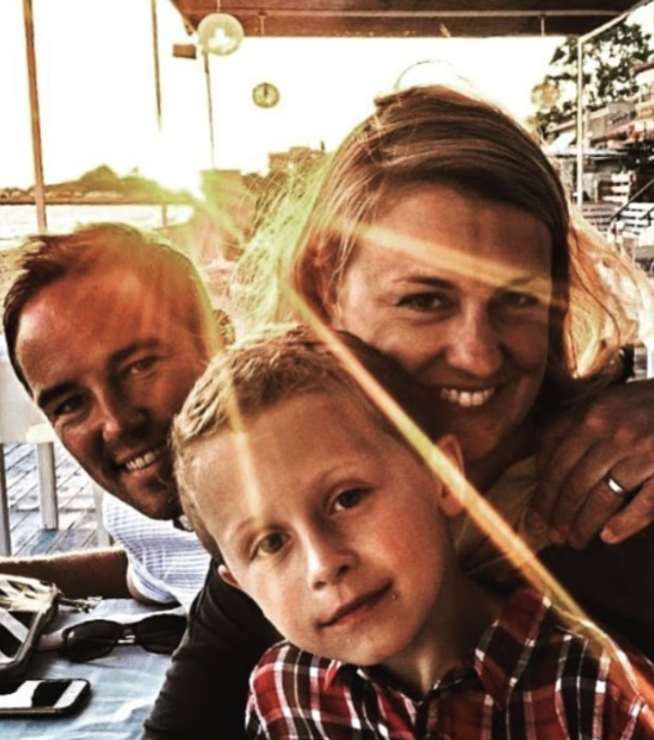 G R I F T Y tweet media