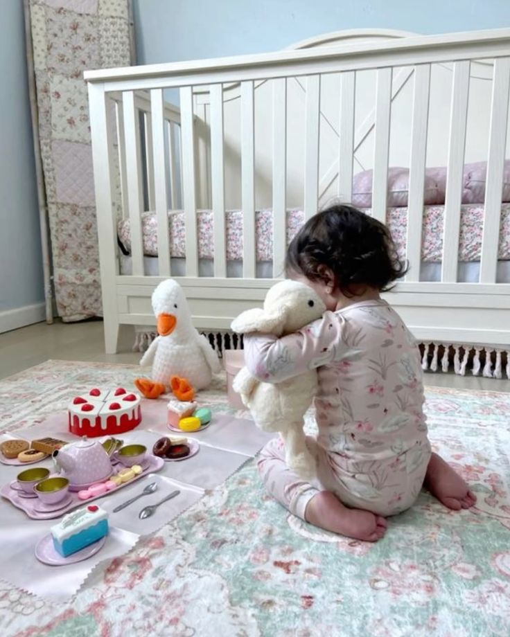 HAWKlNSMAGE's tweet photo. The greatest gift in life is being her mother. https://t.co/3GFdMfJTPx