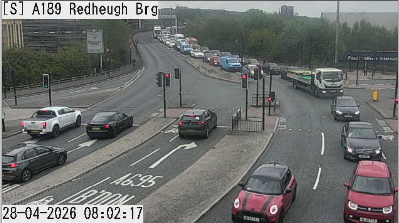 NELiveTraffic's tweet image. A189 Redheugh Bridge, northbound delays and traffic building up coming into the city with tail backs forming.
#Gateshead #Newcastle