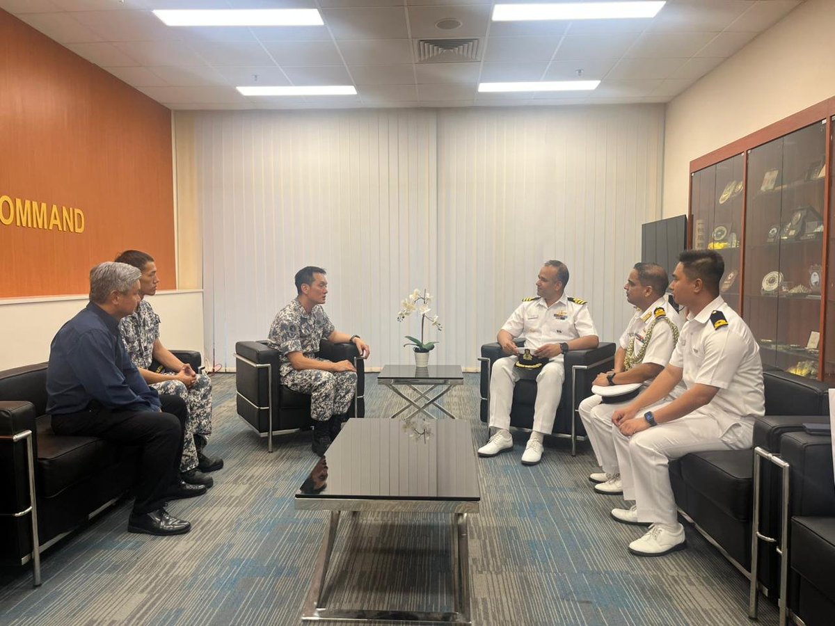 SpokespersonNavy tweet media