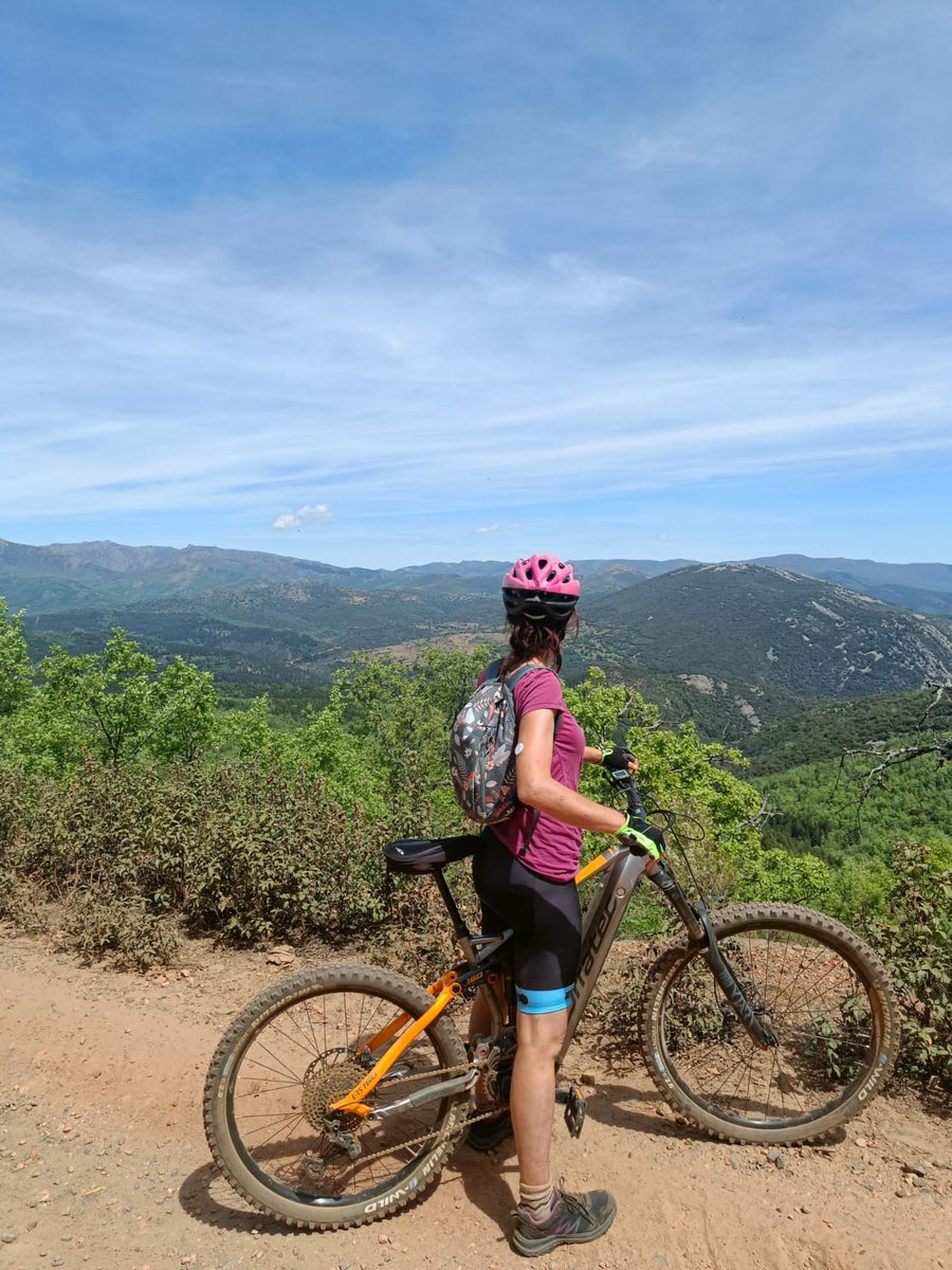 SierraNortecom's tweet image. Bicis eléctricas MTB para recorrer la Sierra del Rincón SierraNorte.com/bici-rana

Bici Rana ofrece bicis en La Hiruela, Montejo, Horcajuelo...😍

#mtb #bici #ciclismo #ruta #naturaleza #actividades #escapadas #madrid #rural #sierrademadrid #SierraNorteMadrid #SierraNorteDeMadrid