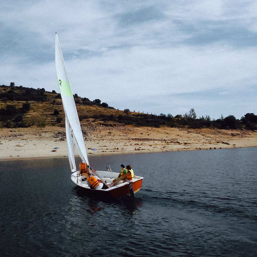 SierraNortecom's tweet image. Este puente, haz actividades acuáticas en el Embalse de El Atazar SierraNorte.com/nortesport-act…

Piraguas, pádel surf, windsurf... te esperan en Cervera de Buitrago con Nortesport 😍

#kayak #embalse #actividades #agua #madrid #sierrademadrid #SierraNorteMadrid #SierraNorteDeMadrid