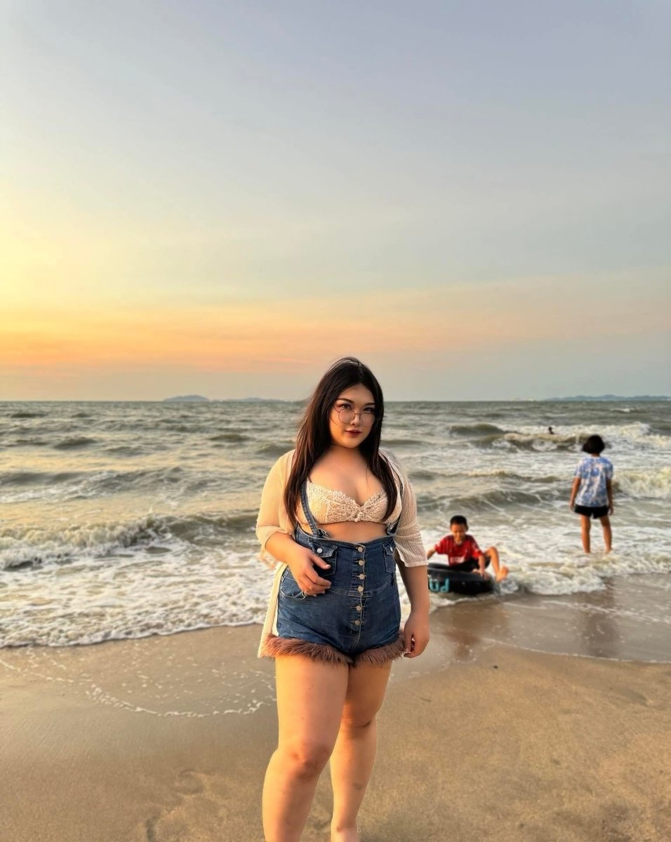 นามิ 🐷 tweet media