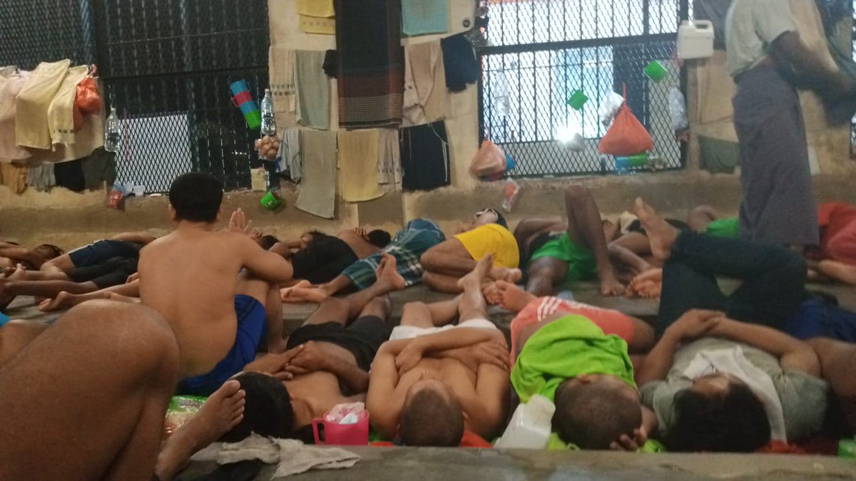 kkn9927's tweet image. We urgently call on PM @anwaribrahim, the #Malaysian&amp;amp;government, and #UNHCR_Malaysia to release #Rohingya people from detention centers. They are refugees seeking safety, not criminals. Let compassion, justice, and humanity prevail. Free the detained #Rohingya.

Please Retweet 🙏