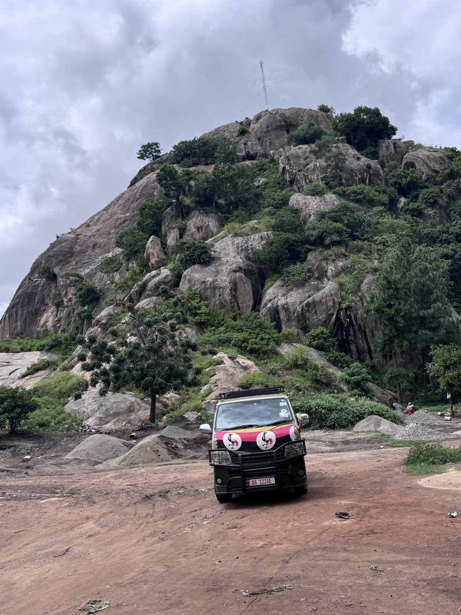 taffies_safaris's tweet image. Taffies I’ve seen your car, is that you ?? Yes it’s me I’ve come to say hello to my ancestors and get more blessings 😂😂😂😂 

#Poate2026
#exploreuganda 
#visitUganda