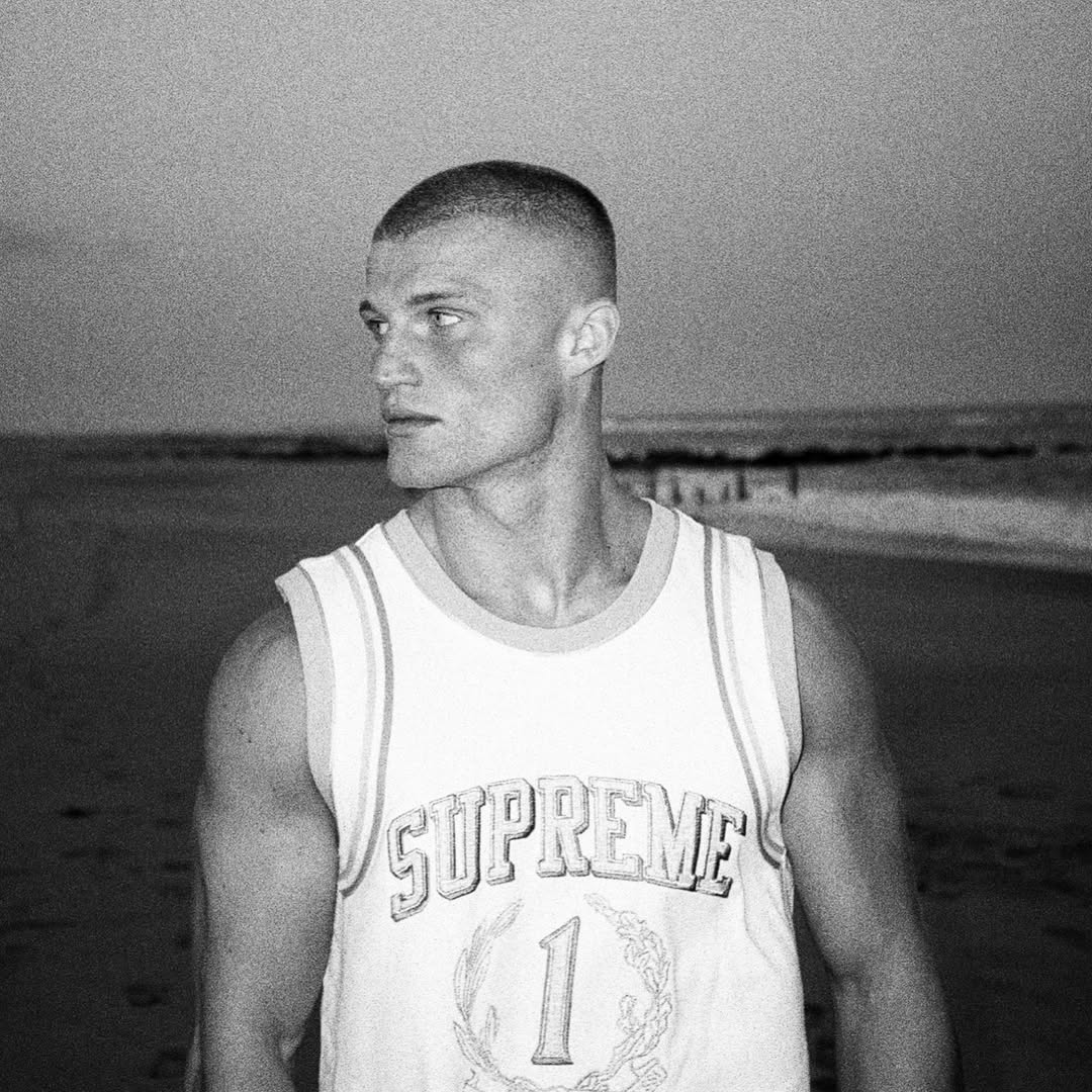 𝕯𝕵 tweet media