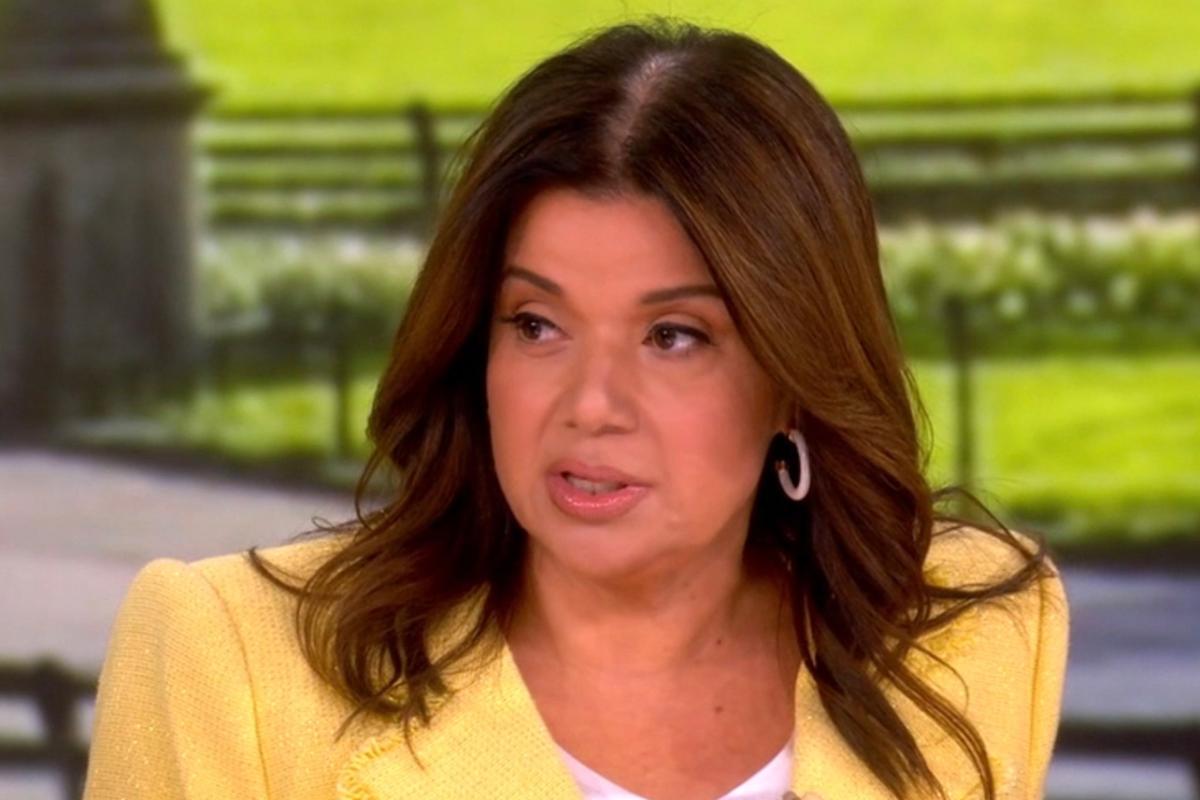 decider's tweet image. #TheView's Ana Navarro stunned by how many people online believe the WHCD shooting was "staged": "Where are we in America?" trib.al/1p9LptE