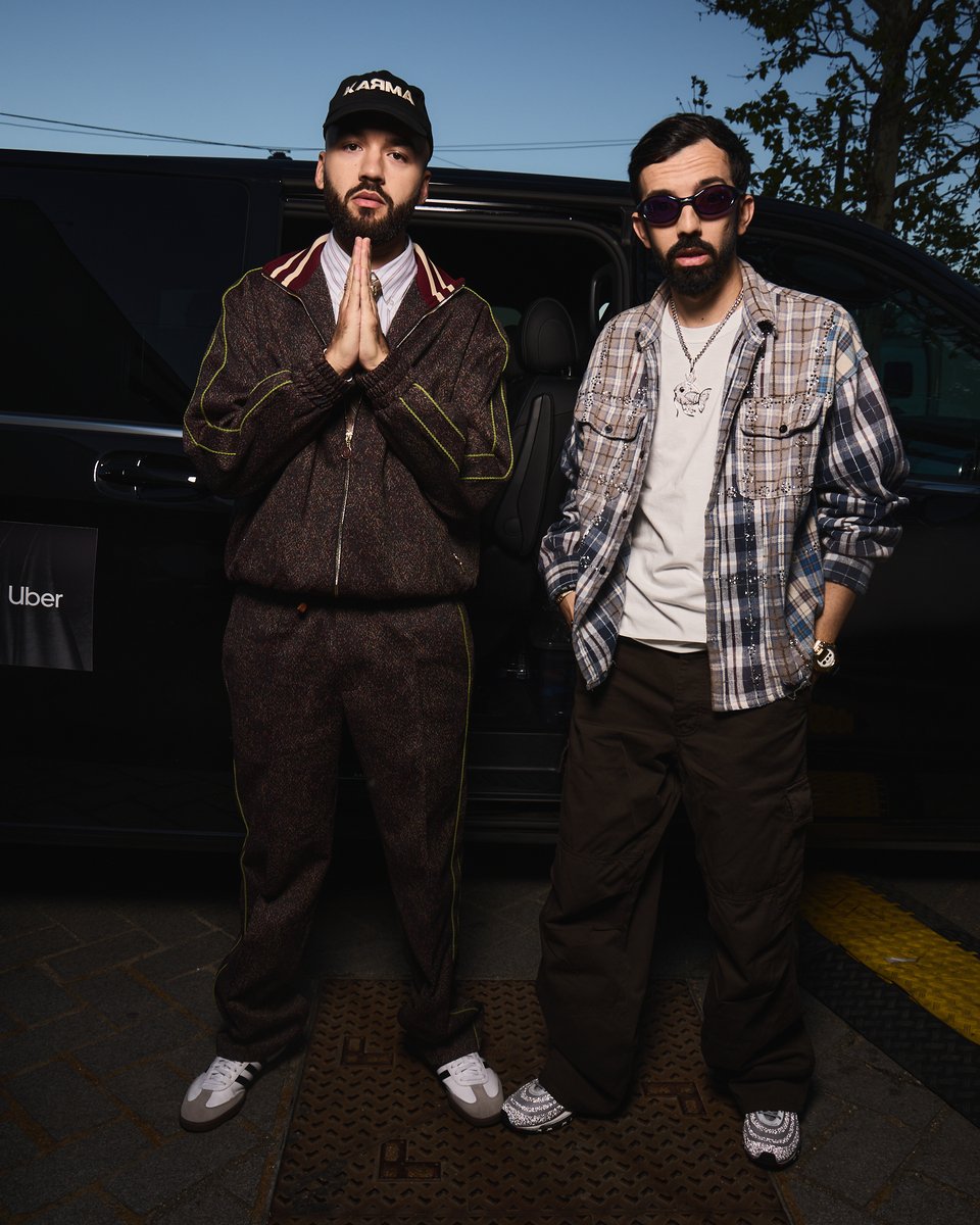 spotifyfrance's tweet photo. Les écoutes de "Mexico en Janvier" de Bigflo &amp; Oli ont augmenté de 249% sur Spotify le lendemain des Flammes 📈

Le duo toulousain signe le morceau avec la plus forte progression en streams à la suite de la cérémonie. https://t.co/9OjLMKRWdM