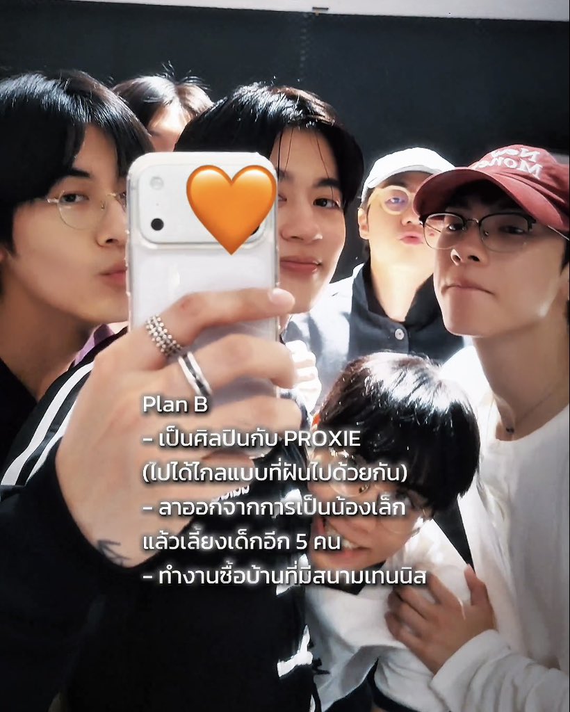 m ฮ็อบอะ tweet media