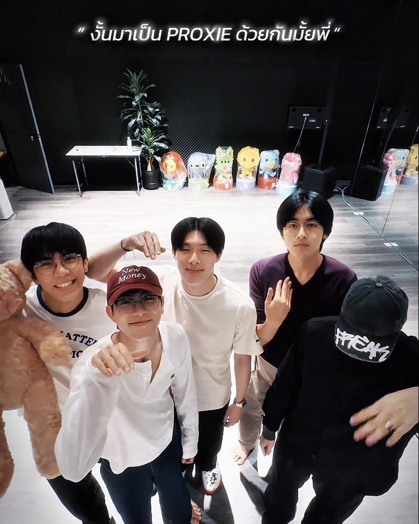m ฮ็อบอะ tweet media