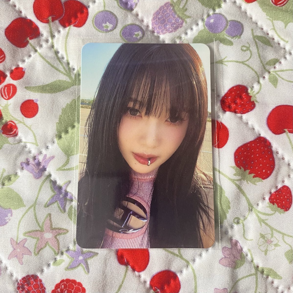 hi po <a href="/genieadream/">☁️ rina</a>! my joy card arrived in good condition c: thank u so so much for the smooth transaction &amp; securing her 💓 also appreciate all the cute freebies, di ko lang napicturan :p 'till next time~

🎀 #mails4yeo #genieaproofs
