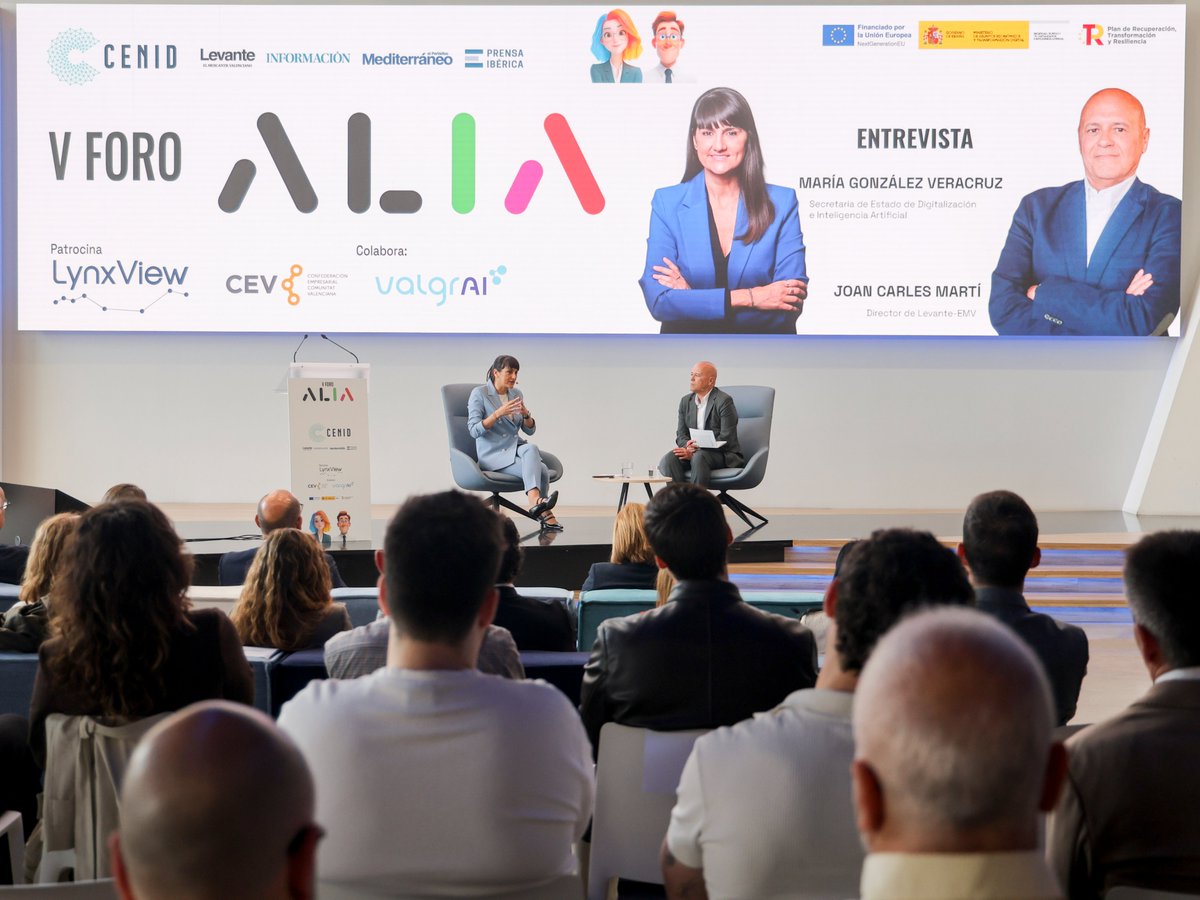 gplsi's tweet photo. En el V Foro #ALIA, @mariagv , secretaria de Estado de Digitalización e Inteligencia Artificial, abordó el papel estratégico de la IA y la importancia de avanzar en su desarrollo desde la confianza y la colaboración.

Impulsado por @Cenid_Alicante .

#IA #ALIA #Innovación https://t.co/6QUNHmy8se