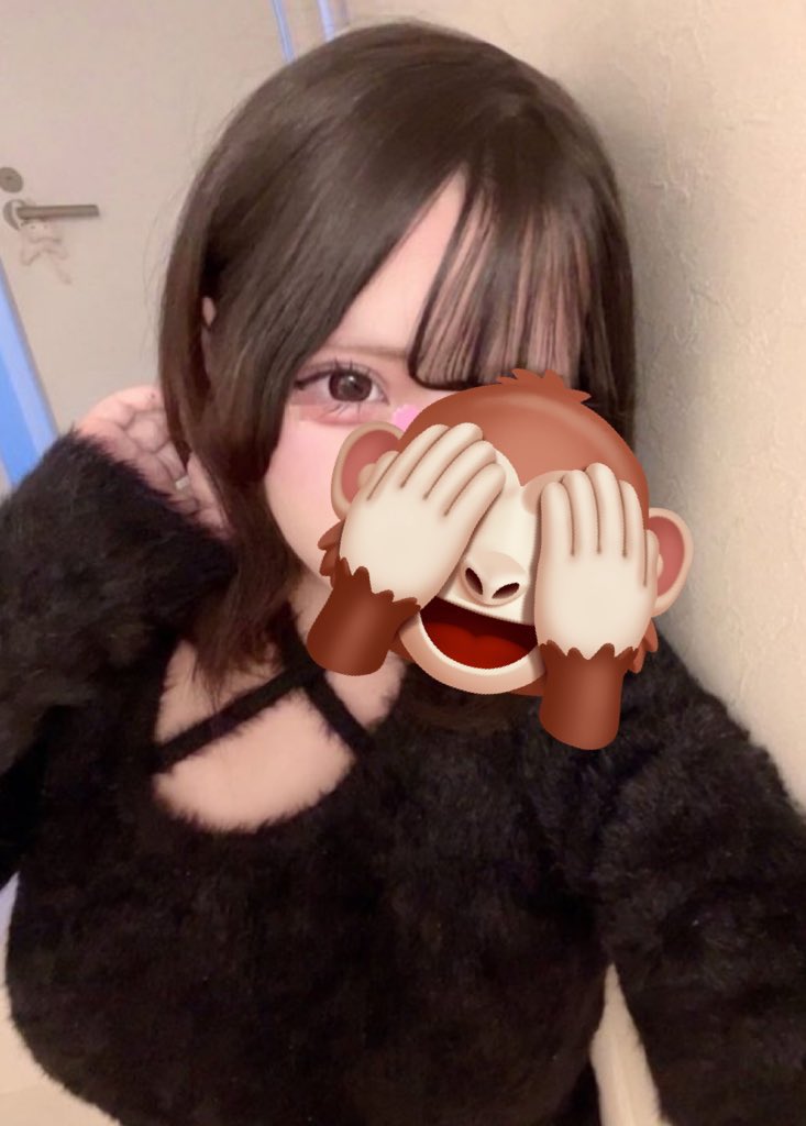 さな tweet media