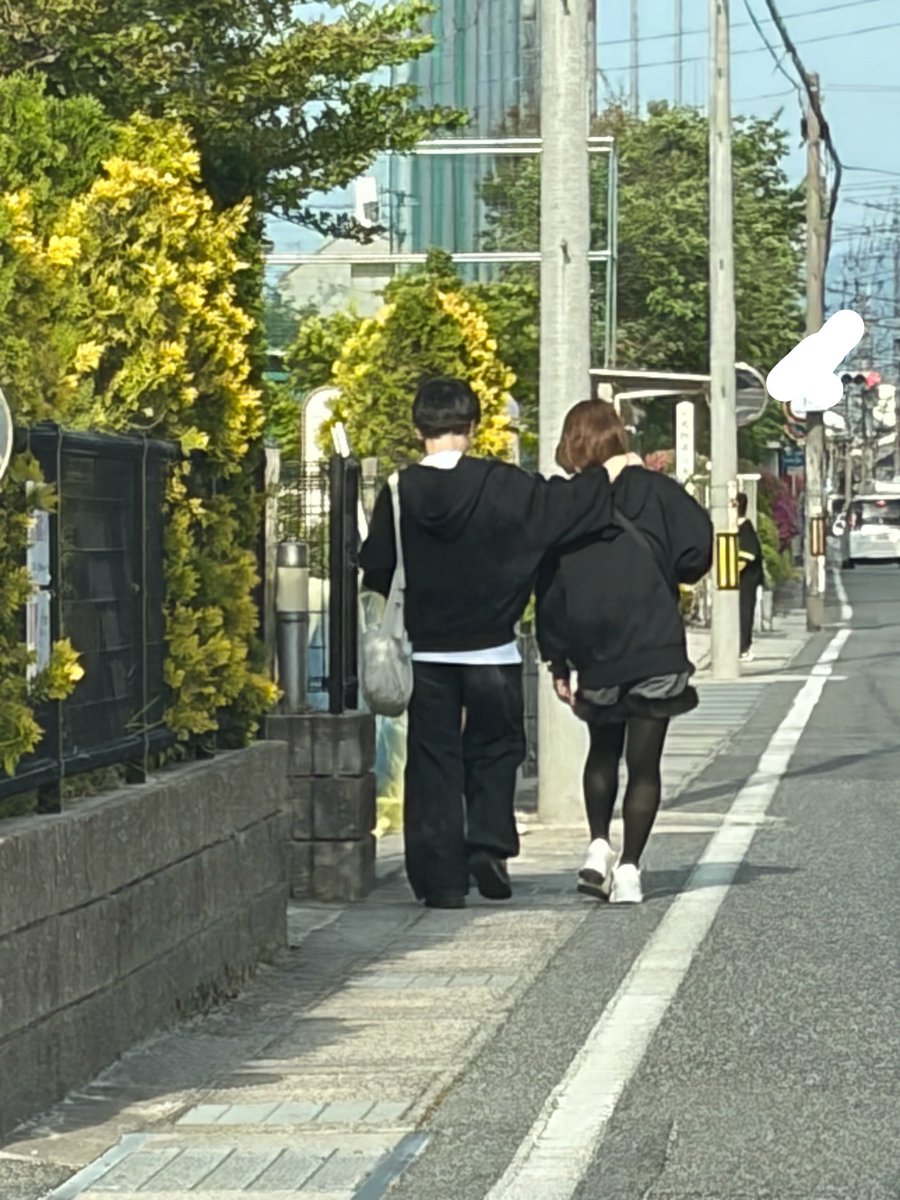 こめ tweet media