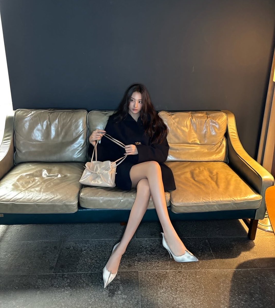 레이트드 tweet media