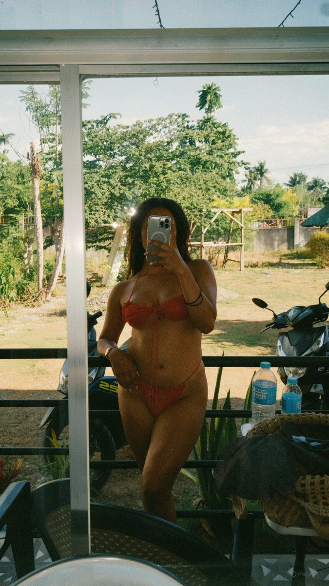 Fl0ra 😈 facetime available tweet media