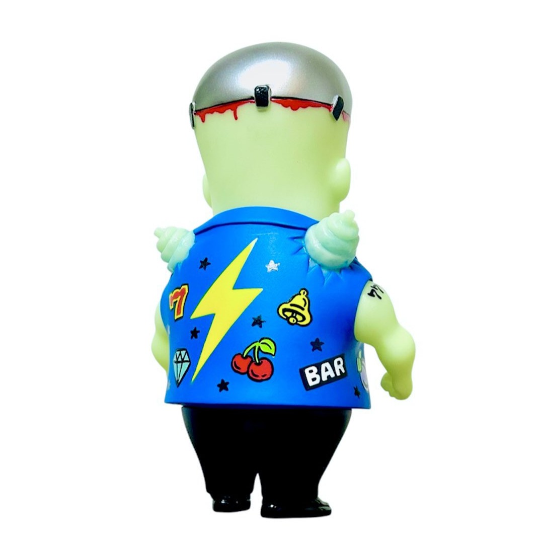 Oneuptoy's tweet photo. One up. 25th ANNIVERSARY SALE
５/2 3弾
BanshuBuddha
ジミック
One up. 25th
蓄光ベースに手書きで
メダルゲームのボーナススピンZをイメージしたグラフィック
暗闇でも確認出来て2倍楽しめます！
#ジミック
#oneuptoy25th
#oneuptoy https://t.co/Gj3BcF59ks