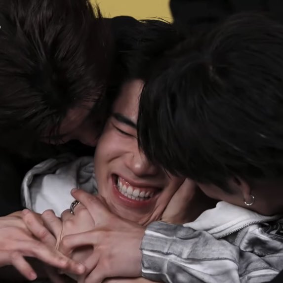 𝘀 𑁤 tweet media