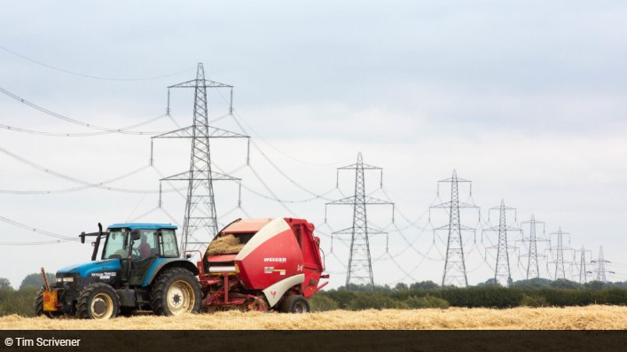 TheNAAC's tweet image. 𝐍𝐄𝐖 𝐠𝐮𝐢𝐝𝐚𝐧𝐜𝐞 𝐨𝐧 𝐨𝐯𝐞𝐫𝐡𝐞𝐚𝐝 𝐩𝐨𝐰𝐞𝐫 𝐥𝐢𝐧𝐞𝐬 Coverage via @FarmersWeekly: fwi.co.uk/business/busin… #Agriculture #Farming