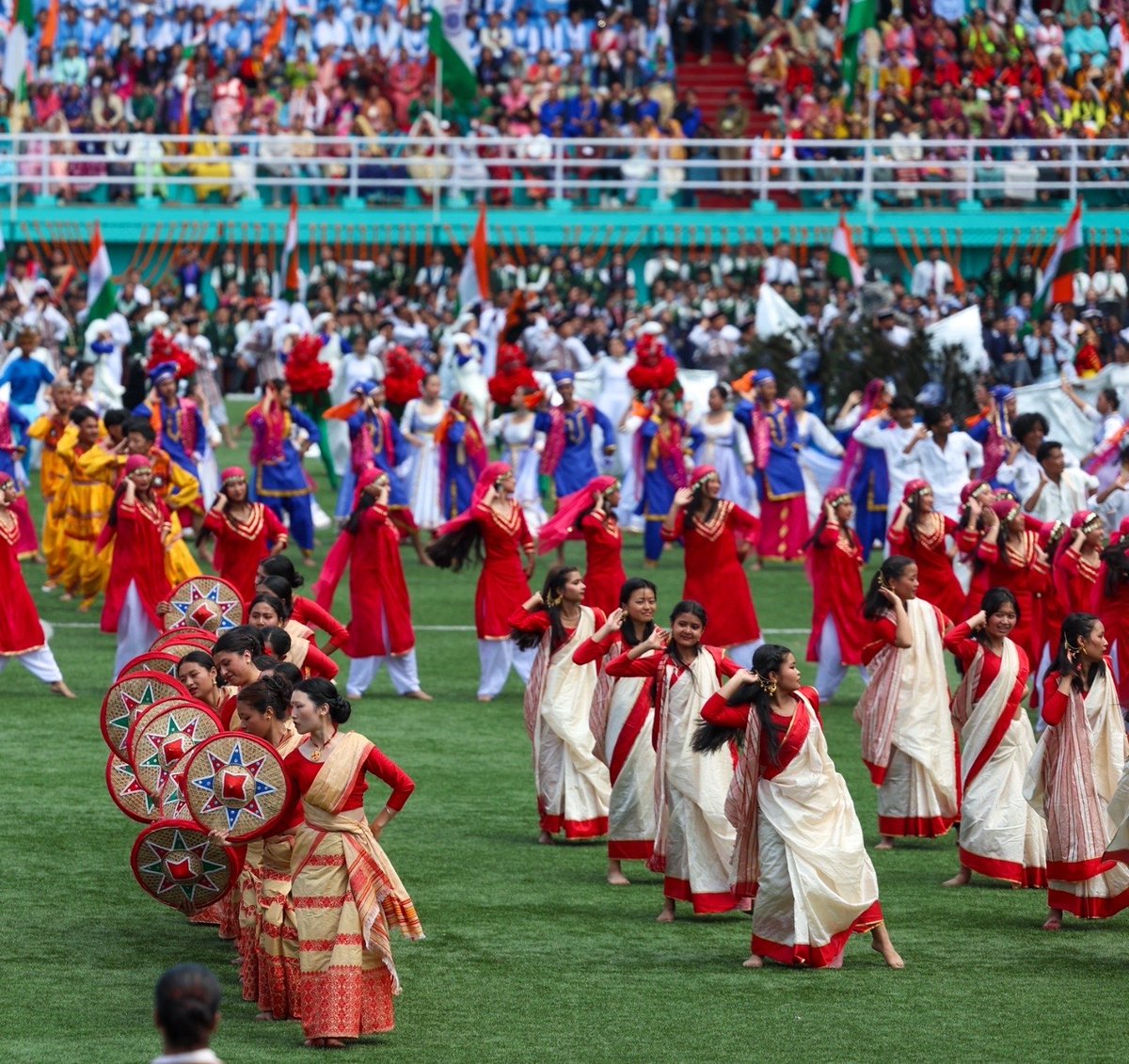 Narendra Modi tweet media