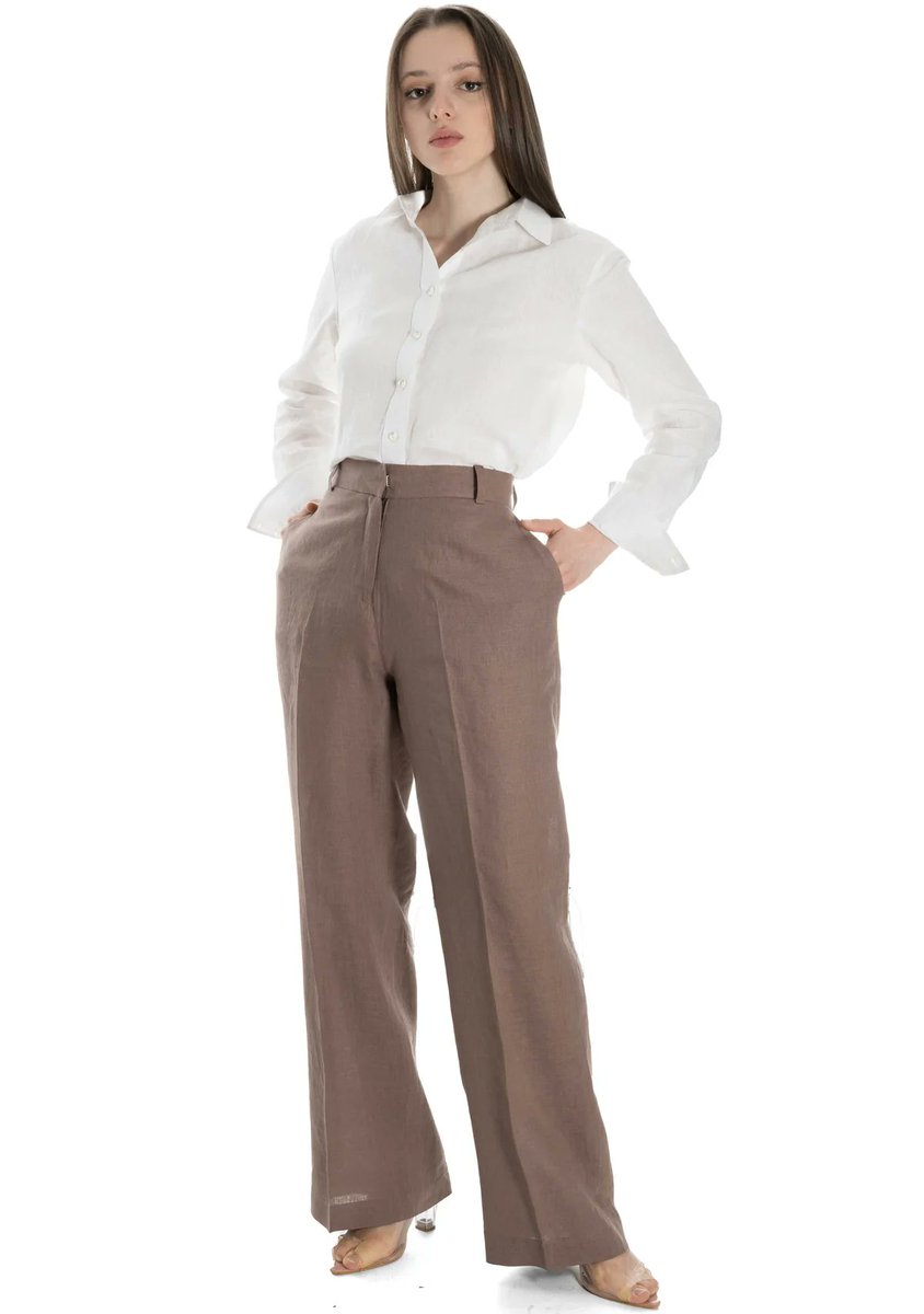 marieandseema's tweet image. There's a version of 'professional' that means stiff, synthetic, and slightly uncomfortable by 3 pm. We don't make clothes for that version. Comfort isn't the opposite of professional. You shouldn't have to fight your own clothing to stay focused.
#Workwear #MarieAndSeema