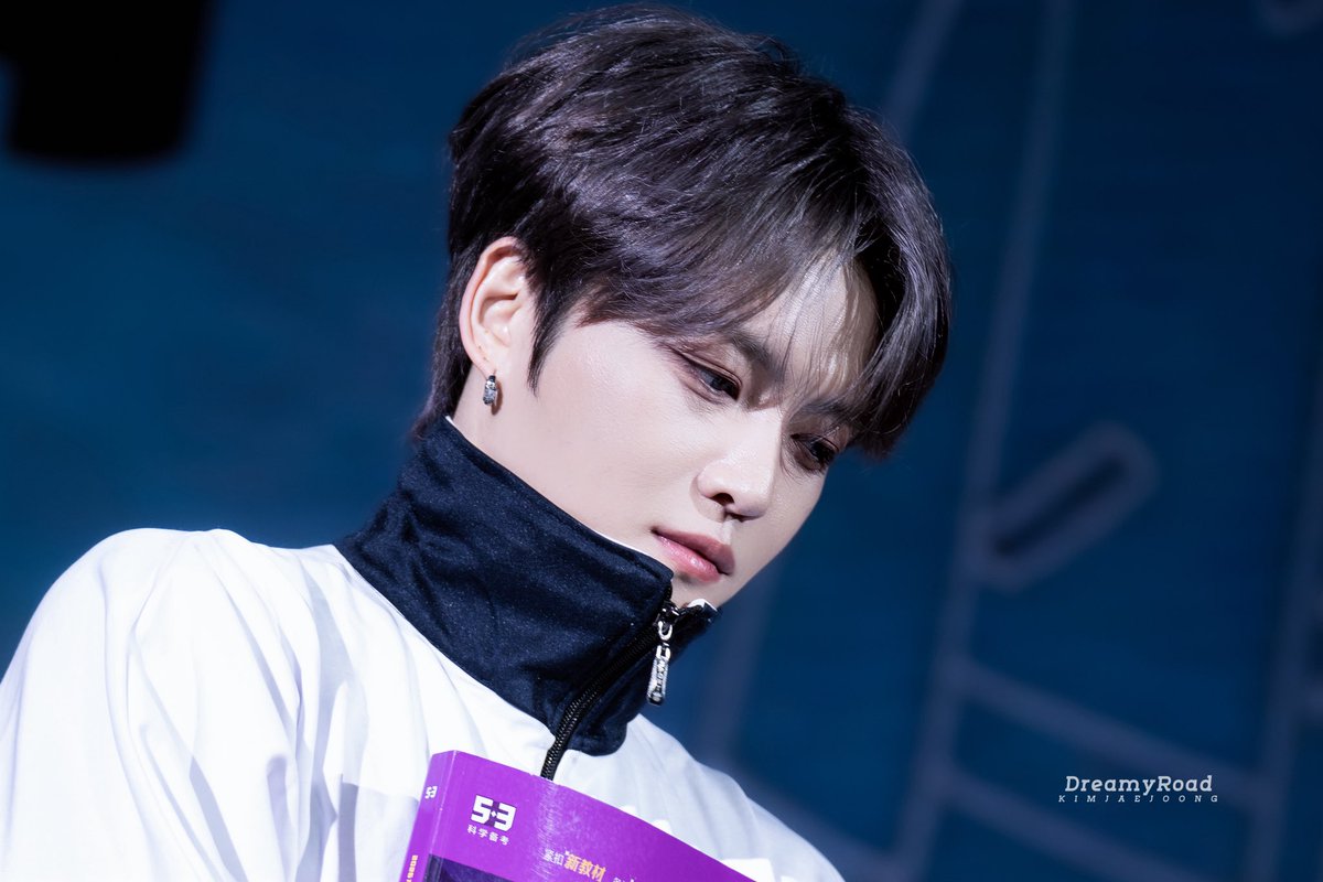 KJJ_DreamyRoad's tweet photo. 260425 2026 KIM JAE JOONG FANMEETING in GUANGZHOU

@bornfreeonekiss 📖

#김재중 #재중 #KIMJAEJOONG
#JAEJOONG #ジェジュン #金在中 https://t.co/3E3yy3pgik