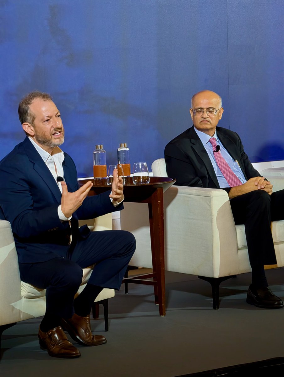 EvanFeigenbaum's tweet photo. It was a privilege to join @damienics, @VGokhale59, @dinopattidjalal, Bilahari Kausikan, @mawangcun1, and an amazing cast of colleagues and friends from Singapore, Washington, New Delhi, Jakarta, Beijing, and beyond to formally launch @CarnegieChina in Singapore. The East Asia-based research center of @CarnegieEndow, focused on China’s regional and global role, the Center will cast a critical eye on China's strategic and economic trajectory from our new base in Singapore. This was a happy arrival event to welcome our center to the Lion City.