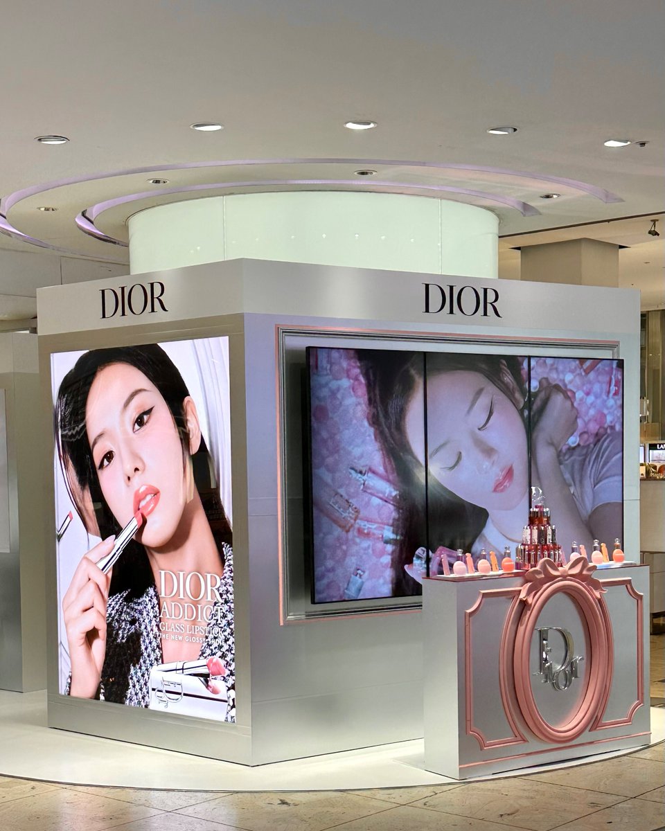 DIOR ADDICT GLASS LIPSTICK POP-UP STORE □5月4日(月・祝)まで □A館