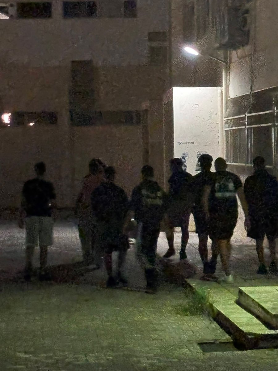 user76698576 tweet media