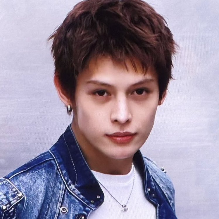 dailyjames tweet media