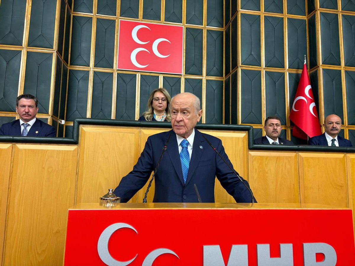 Ne Kerkük’ü unuturuz, ne Musul’u zihnimizden çıkarırız, ne de soydaşlarımızı sahipsiz bırakırız. 
Kerkük’ten Doğu Türkistan’a, Karabağ’dan Kıbrıs’a kadar ahde vefanın adı olan bütün kardeşlerimizin yanındayız; çizgimizden sapmayız, yolumuzdan şaşmayız, hedefi şaşırmayız. 
Çünkü