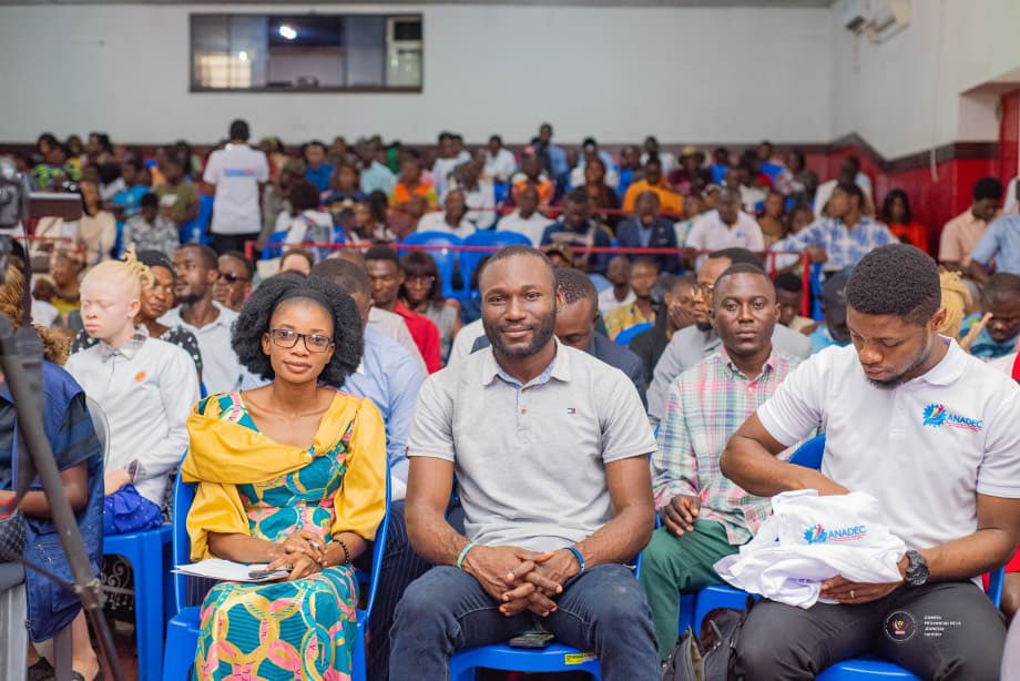 Ronaldo_Mayumbu's tweet image. #Kisangani Mobilisée!
+400 jeunes mobilisés autour du programme présidentiel “Debout Jeunes Congolais”
Une jeunesse engagée, prête à passer à l’action.
#Emploi&amp;amp;Entrepreneuriat @fatshi13 @SuminwaJudith #KalumbaJustin @GraceKutino #DG #GodefroyKizaba @anadecrdc1 @EbambiKatalayi 1/3