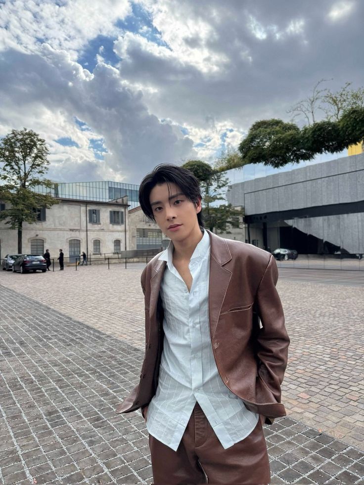 Babang (LOGOUT) tweet media