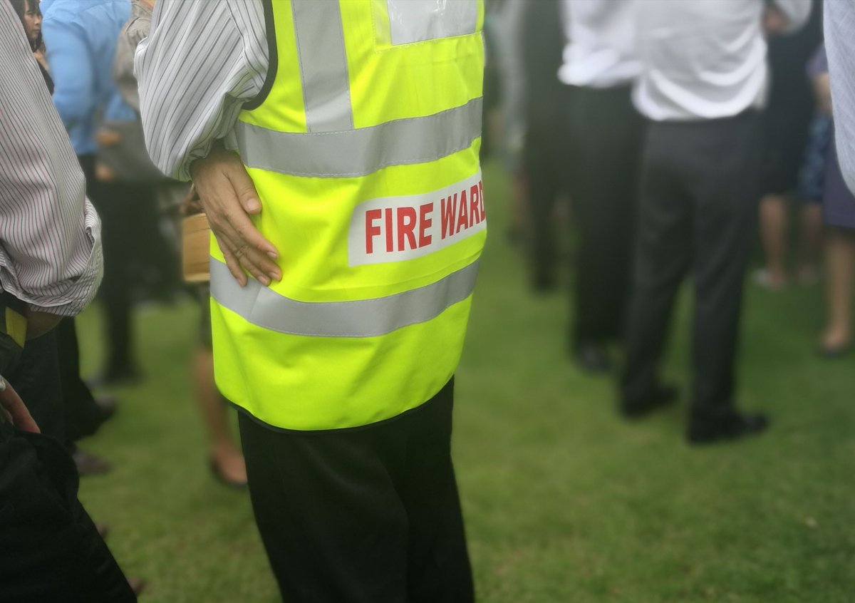pulsefirstaid's tweet image. Good luck to everyone attending their Fire Warden training course with us today in Ashford. Enjoy learning how to deal with a Fire emergency &amp;amp; how to use Fire Extinguishers. #GoodLuck #FireWarden #FireExtinguishers #Ashford buff.ly/gu5PYYh