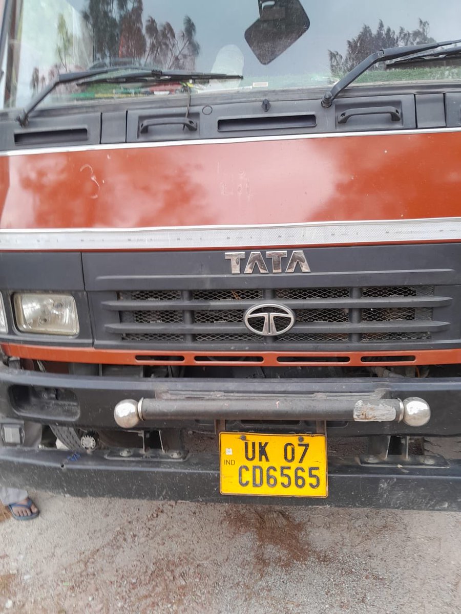 Aaynautiyal46's tweet image. Tough roads, heavy loads… but a plastic accelerator? 
Expected better durability from Tata Motors commercial trucks. 
Reliability shouldn’t feel this light. Shocked 
#QualityMatters #CommercialVehicles @TataMotors @TataCompanies @shaw_motors @TataMotorsCV